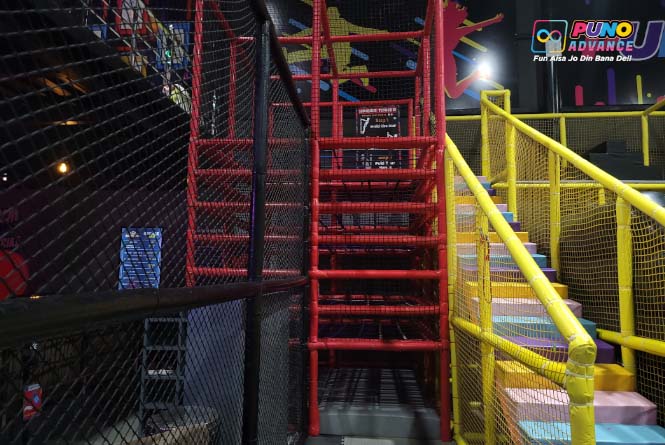 puno advance Spider Tower game