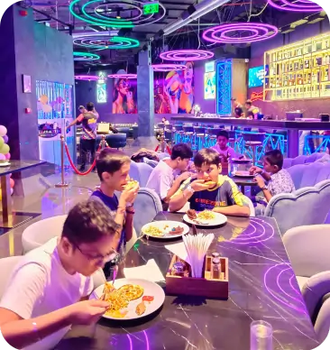 Sports cafe - Pune 4